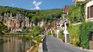 France: Dordogne and the Vézère with Bike Spain