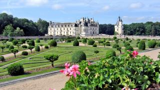 France: The Castles of the Loire with Bike Spain