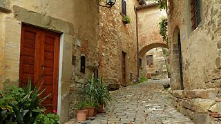 Italy: Tuscany, from Lucca to Florence